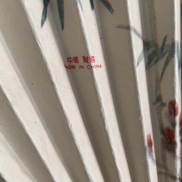 Vintage Chinese Tropical Bird Fold Out Fan - Picture 6 of 16